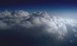 1207905161250px-above_the_clouds.jpg