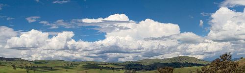 1207905245750px-cumulus_clouds_panorama.jpg